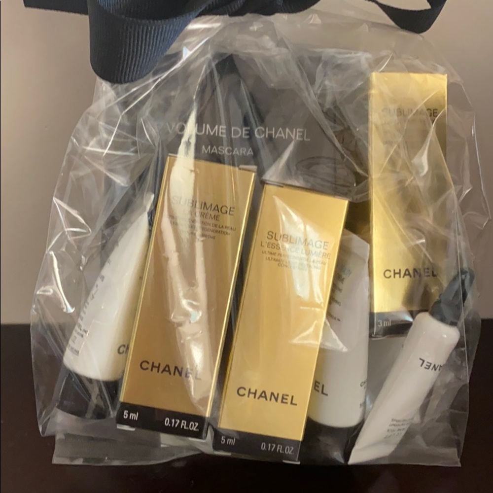 Chanel sample pack